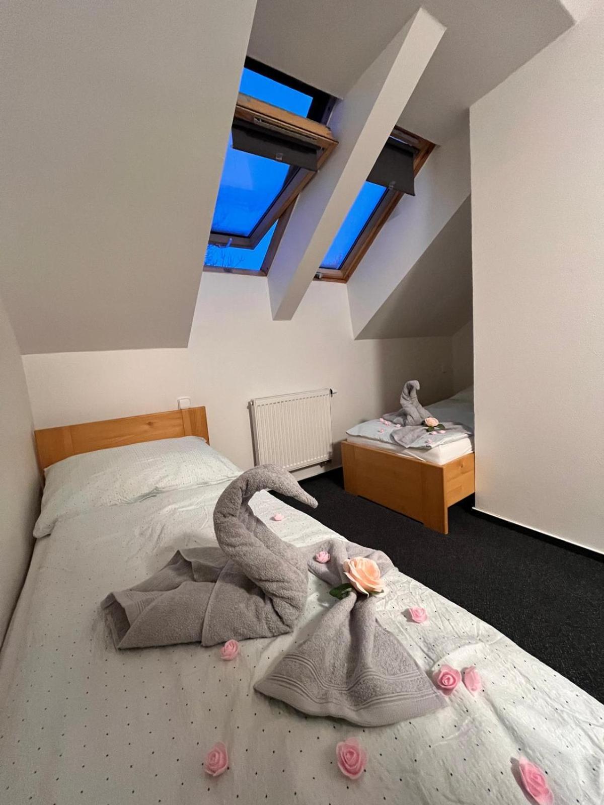 A Restaurace U Sousedu Guest house Strazny