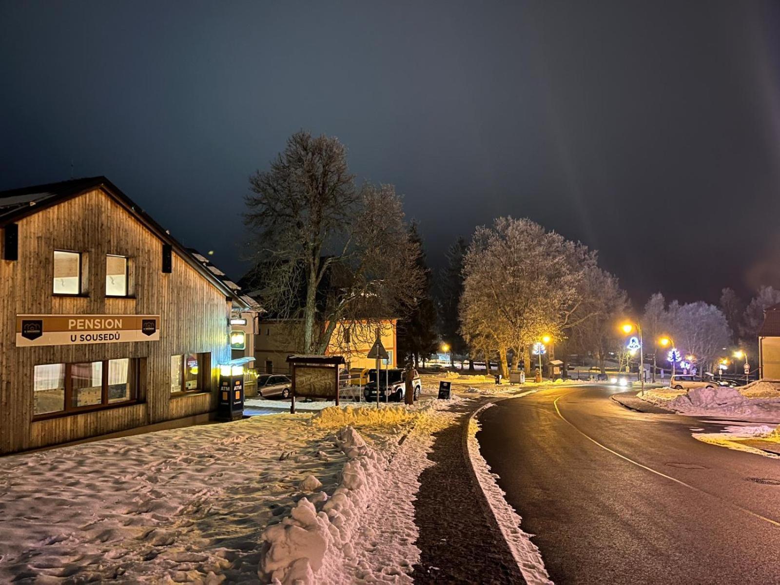 A Restaurace U Sousedu Guest house Strazny